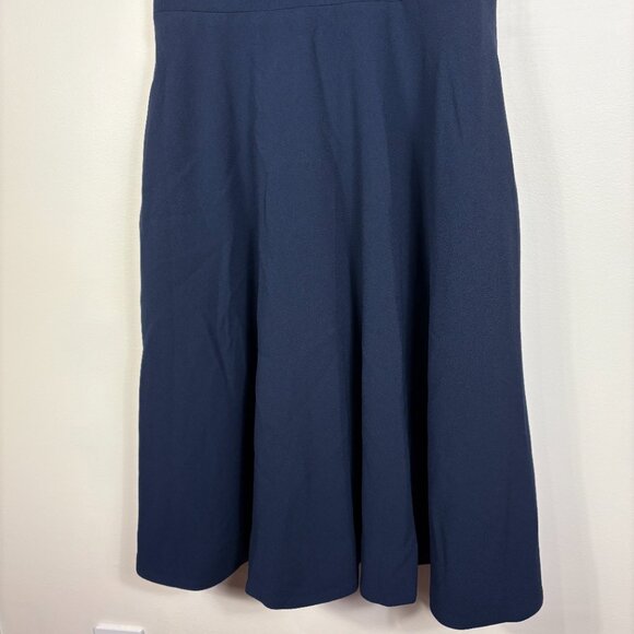 Dress The Population Catalina Navy V-Neck Sleeveless Midi Dress - Picture 7 of 13